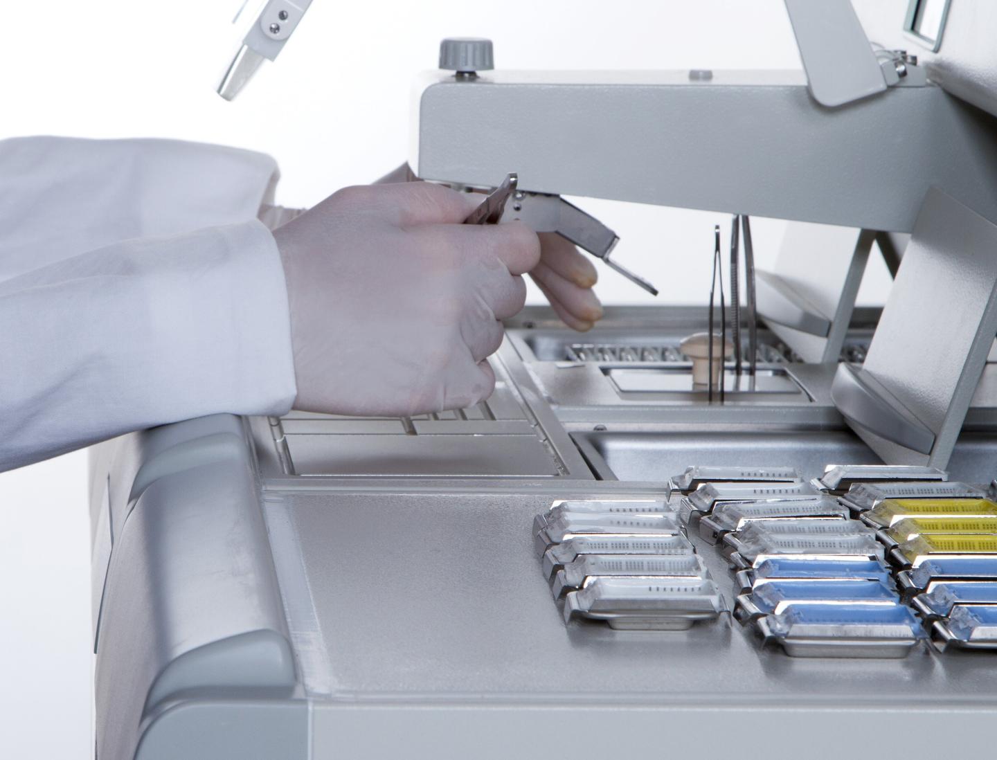 HistoCore Arcadia Paraffin Embedding Machine