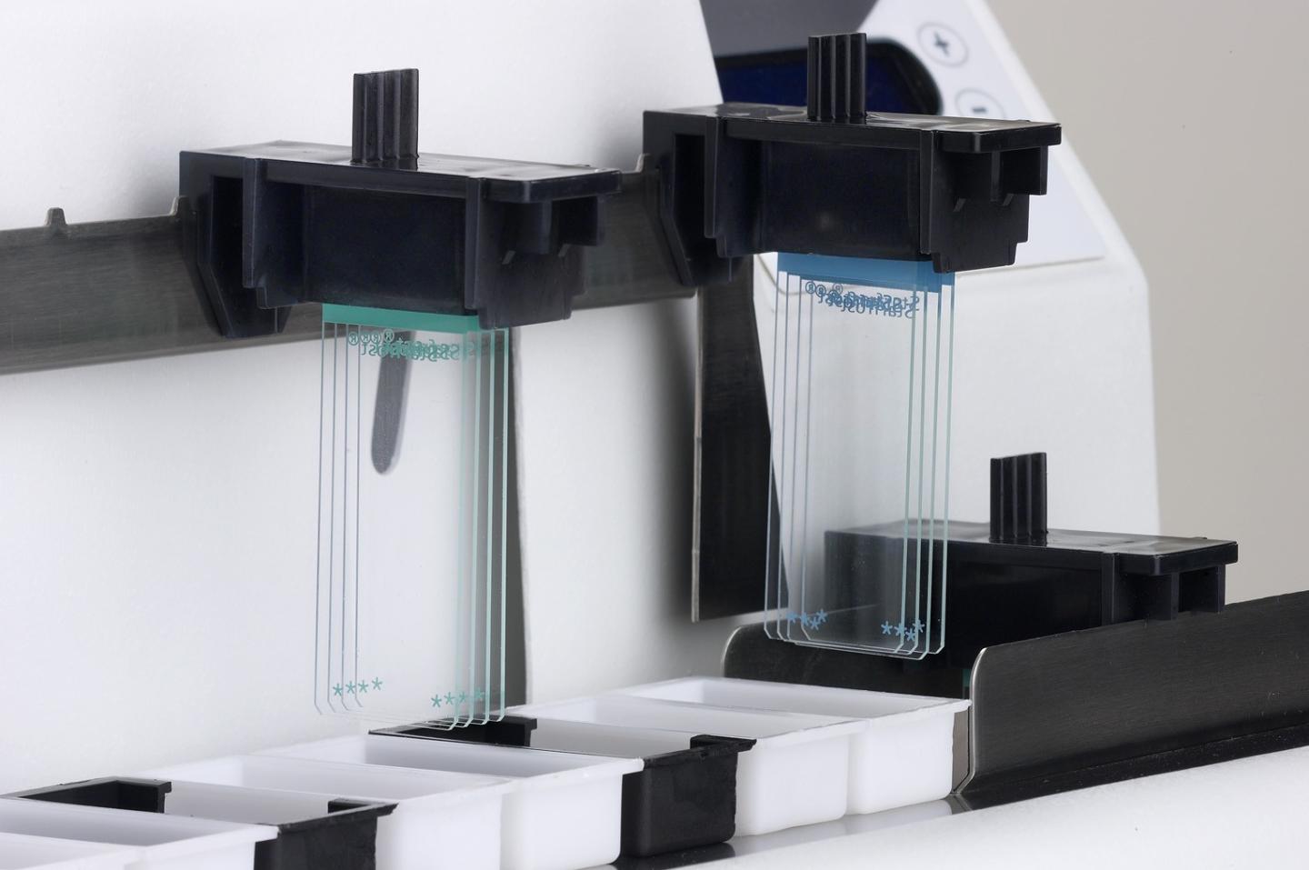 Leica ST4020 Linear Slide Stainer, Compact