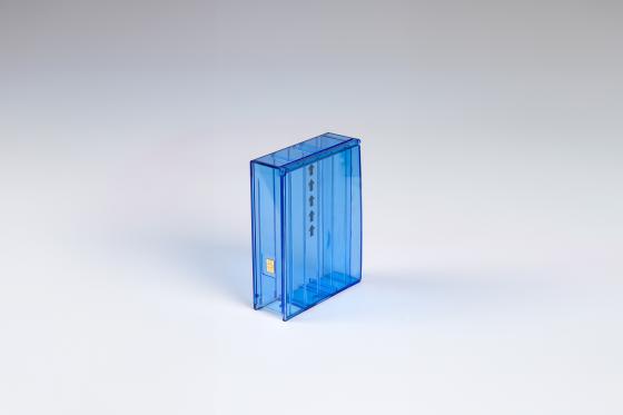 Store up to 100 slides in easy-to-load cartridges.
