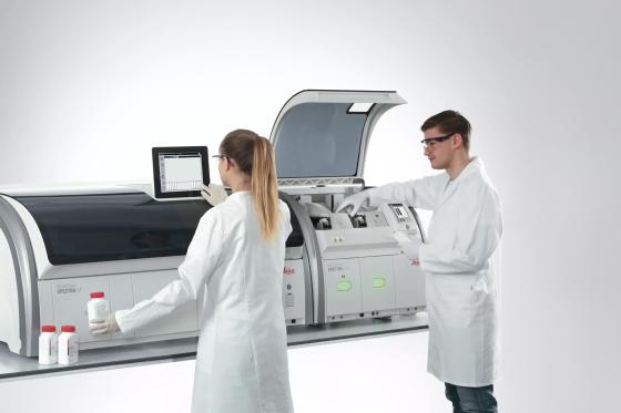 Experience uncompromised flexibility and reduced turnaround time with the complete workstation.