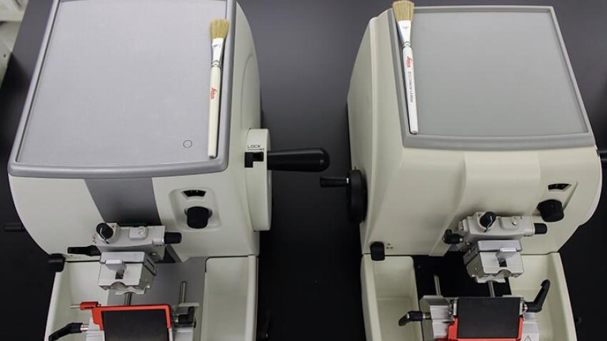 40% more Surface Area on Microtome Top Compared to older RM22xx Series